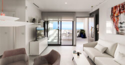 SOLD OUT! Luxury penthouse with rooftop solarium & stunning sea views