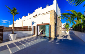 Brand-New Luxury 3 Bed Townhouse in Pilar de la Horadada