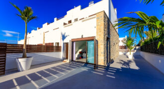 Brand-New Luxury 3 Bed Townhouse in Pilar de la Horadada