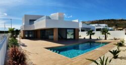 Customised 4 Bed Villa with Private Pool on Huge Corner Plot