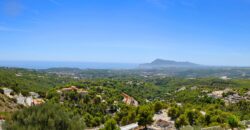 Futuristic 5 Bed Villa in Altea with Glass-Fronted Infinity Pool