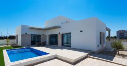 Single-Storey 3 Bed Villa with Private Pool in Daya Nueva