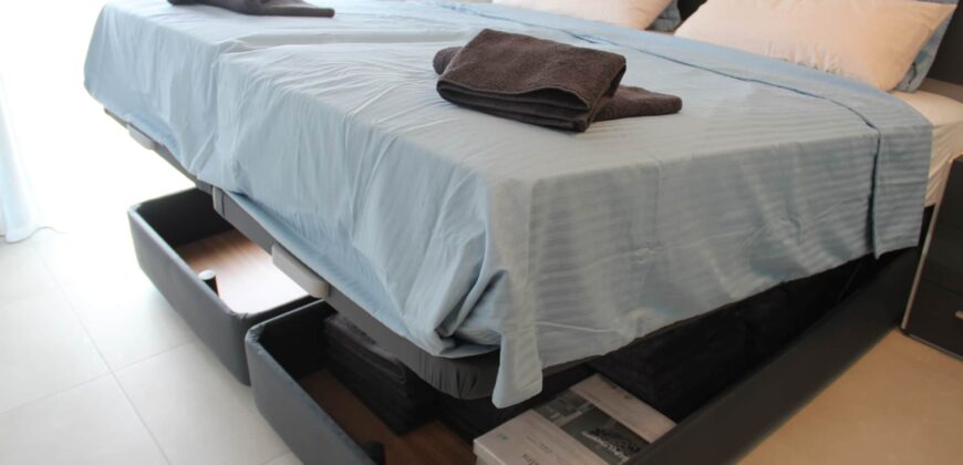 Modern Penthouse with Swimming Pool and Spa OB11 3/2