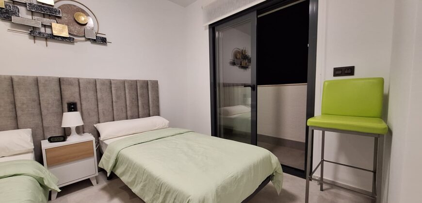 Modern Penthouse with Swimming Pool, Gym and Spa OB15 2/2