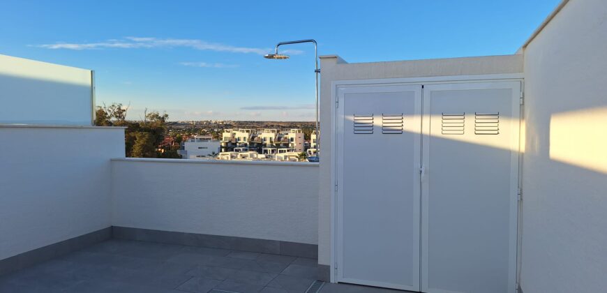 Modern Penthouse with Swimming Pool, Gym and Spa OB15 2/2