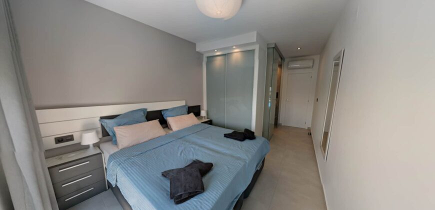 Modern Penthouse with Swimming Pool and Spa OB11 3/2