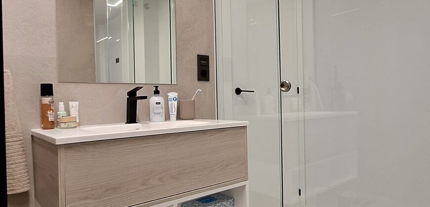 Modern Penthouse with Swimming Pool, Gym and Spa OB15 2/2