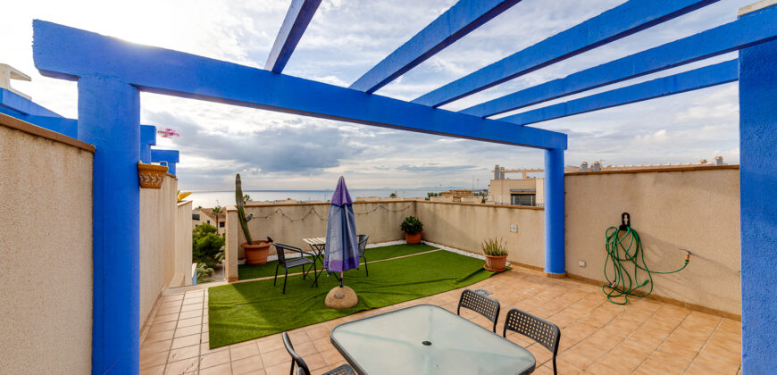 Stunning Sea View Penthouse with Swimming Pool First Line