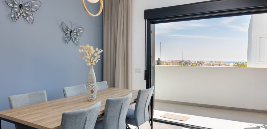 Spacious modern apartment 7 minutes from the beach