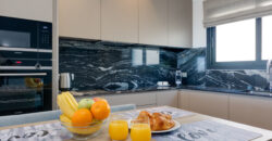 Spacious modern apartment 7 minutes from the beach