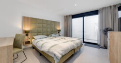 Spacious modern apartment 7 minutes from the beach