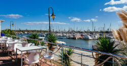 Spacious modern apartment 7 minutes from the beach