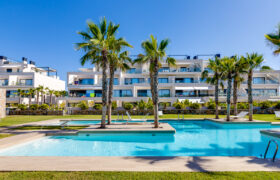 Luxury Apartment in Las Colinas Golf Club with Sea Views