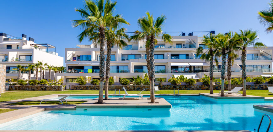 Luxury Apartment in Las Colinas Golf Club with Sea Views