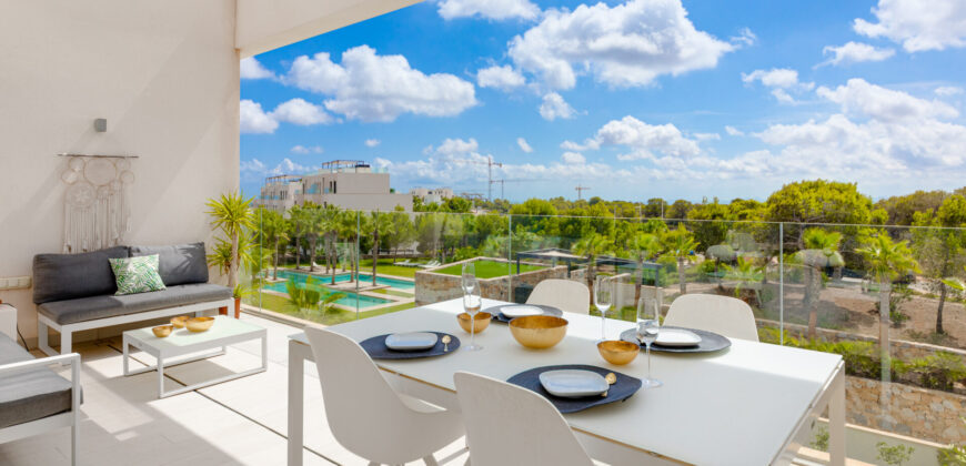 Luxury Apartment in Las Colinas Golf Club with Sea Views