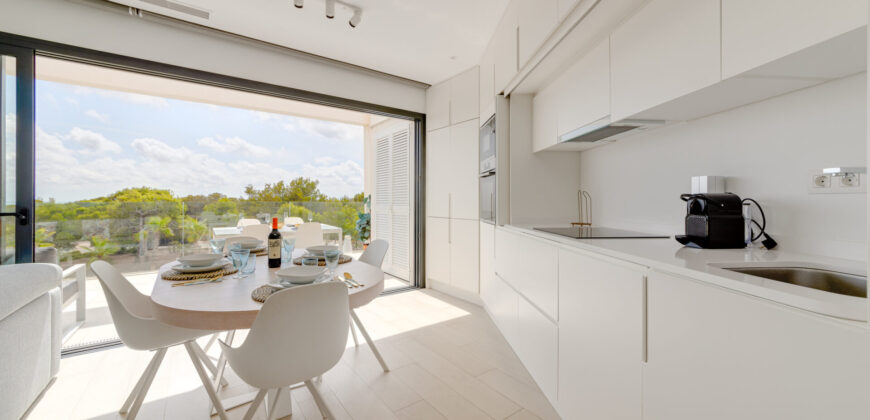 Luxury Apartment in Las Colinas Golf Club with Sea Views