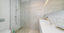 Luxury Apartment in Las Colinas Golf Club with Sea Views