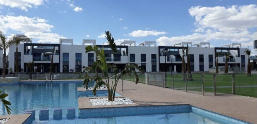 Modern Penthouse with Swimming Pool and Spa OB11 3/2