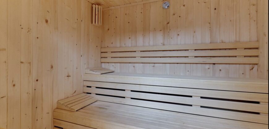 Modern Penthouse with Swimming Pool, Gym and Spa OB15 2/2