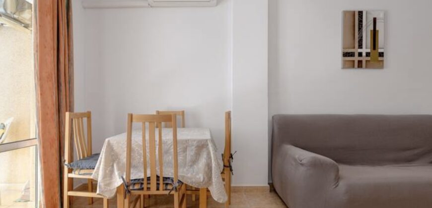 Bright Apartment Third Line From The Beach with Balcony