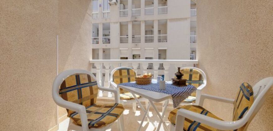 Bright Apartment Third Line From The Beach with Balcony