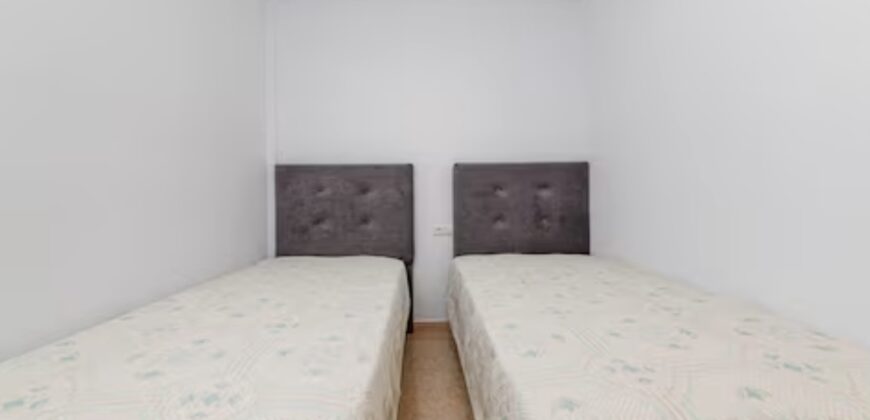 Bright Apartment Third Line From The Beach with Balcony