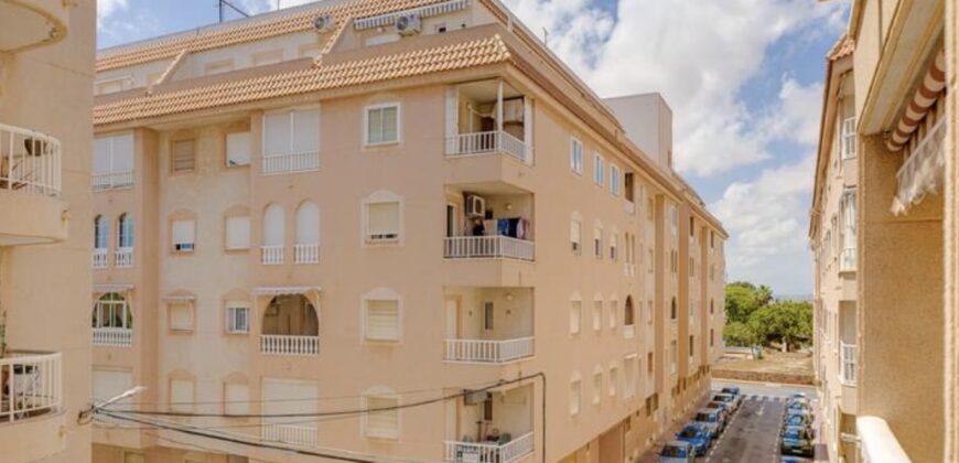 Bright Apartment Third Line From The Beach with Balcony
