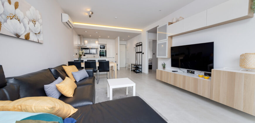 Modern Penthouse with Swimming Pool, Gym and Spa OB12 3/2