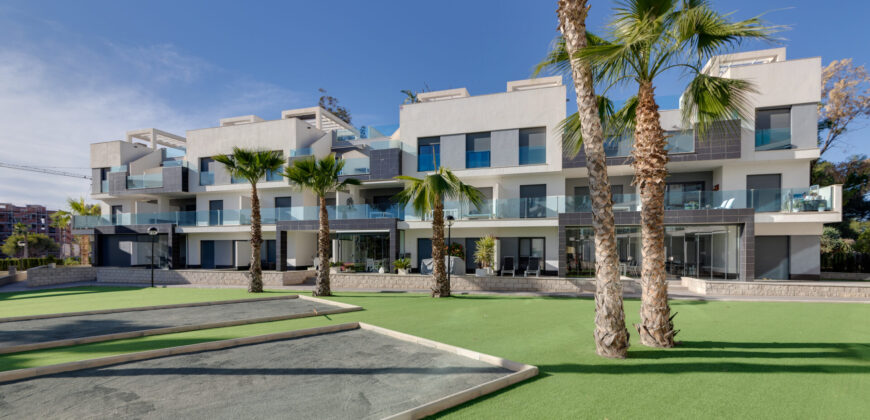 Modern Penthouse with Swimming Pool, Gym and Spa OB12 3/2