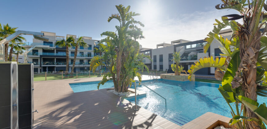 Modern Penthouse with Swimming Pool, Gym and Spa OB12 3/2