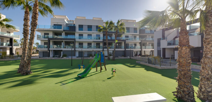 Modern Penthouse with Swimming Pool, Gym and Spa OB12 3/2