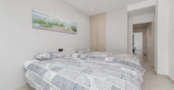 Modern Penthouse with Swimming Pool, Gym and Spa OB12 3/2