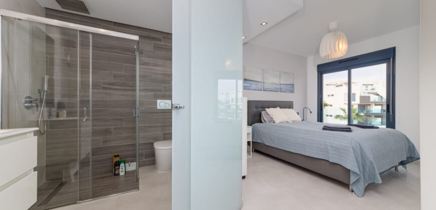 Modern Penthouse with Swimming Pool, Gym and Spa OB12 3/2