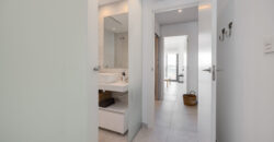 Modern and Bright Apartment with Swimming Pool, Gym and Spa OB13-2-2