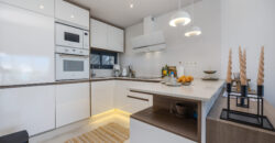 Modern and Bright Apartment with Swimming Pool, Gym and Spa OB13-2-2