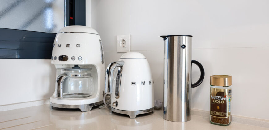 Modern and Bright Apartment with Swimming Pool, Gym and Spa OB13-2-2