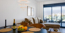 Modern and Bright Apartment with Swimming Pool, Gym and Spa OB13-2-2