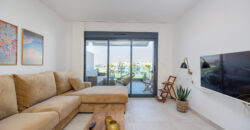 Modern and Bright Apartment with Swimming Pool, Gym and Spa OB13-2-2