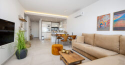 Modern and Bright Apartment with Swimming Pool, Gym and Spa OB13-2-2