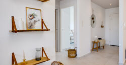 Modern and Bright Apartment with Swimming Pool, Gym and Spa OB13-2-2