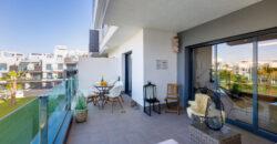 Modern and Bright Apartment with Swimming Pool, Gym and Spa OB13-2-2