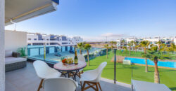 Modern and Bright Apartment with Swimming Pool, Gym and Spa OB13-2-2