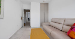 Modern and Bright Apartment with Swimming Pool, Gym and Spa OB13-2-2