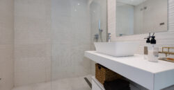 Modern and Bright Apartment with Swimming Pool, Gym and Spa OB13-2-2