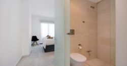 Modern and Bright Apartment with Swimming Pool, Gym and Spa OB13-2-2