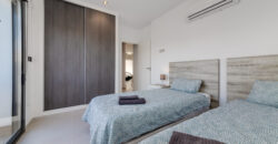 Modern Apartment with Sunny Terrace and Swimming Pool OB-Center