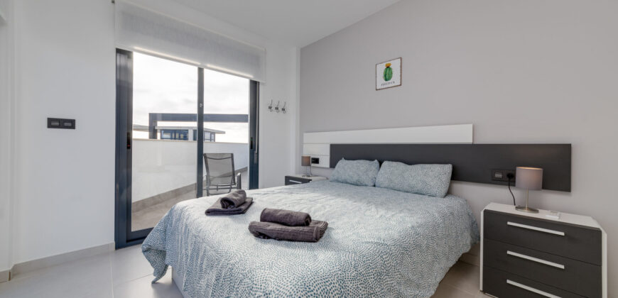 Modern Apartment with Sunny Terrace and Swimming Pool OB-Center