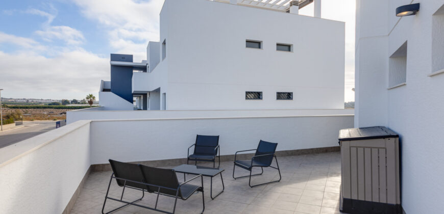 Modern Apartment with Sunny Terrace and Swimming Pool OB-Center