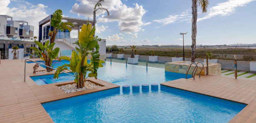 Modern Apartment with Sunny Terrace and Swimming Pool OB-Center