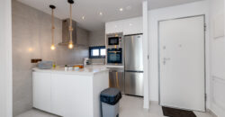 Modern Apartment with Sunny Terrace and Swimming Pool OB-Center